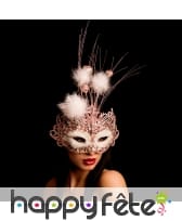 Large loup rose avec paillettes et plumes