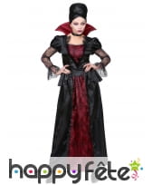 Longue robe de dame vampire rouge et noir