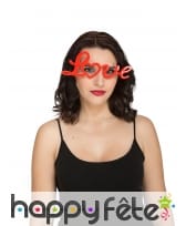 Lunettes rouge en forme de Love