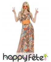 Longue robe hippie colorée et imprimée