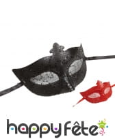 Loup vénitien avec voile et sequins