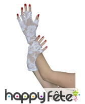Mitaines blanches en dentelle