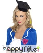 Mini chapeau d'étudiant