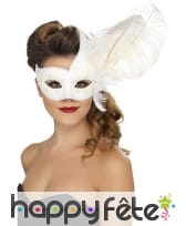 Masque de colombine orné de blanc