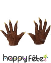 Mains de loup garou en latex