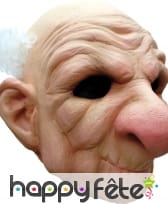 Masque de vieil homme au gros nez