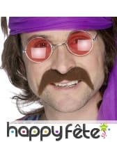 Moustaches hippies chatain