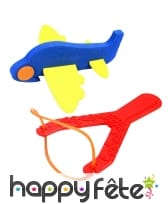 Petit avion en mousse avec catapulte