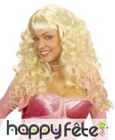 Perruque bouclée blonde avec frange droite