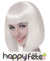 Perruque blanche carré mi-long lisse frange droite, image 2