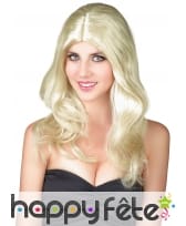 Perruque blonde ondulée avec raie centrale