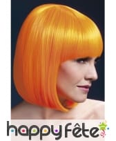 Perruque bob orange élégante avec frange