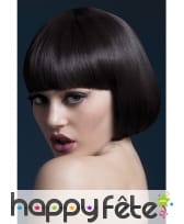 Perruque carré court brun et frange.