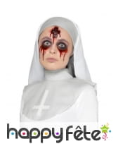 Postiche croix inversée ensanglantée en latex