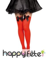 Paire de bas rouges avec noeud noir