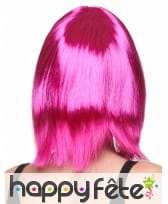 Perruque fuschia mi-longue avec frange, image 1