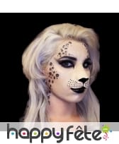 Petit nez de chat en latex