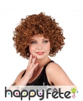 Perruque ronde bouclée châtain