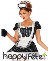 Petite robe et coiffe de soubrette