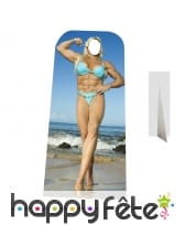 Passe-tête femme musclée culturiste