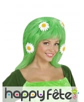 Perruque verte décorée de marguerites