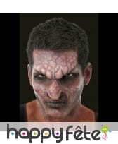 Prothèse visage de lézard, en mousse