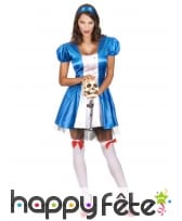 Robe de Alice ensanglantée