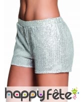 Shorty argenté recouvert de sequins