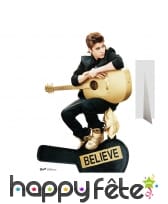 Silhouette de Justin Bieber et sa guitare