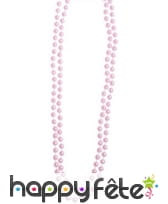 Sautoir rose de perles en plastique