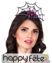 Tiare araignée violette et toile