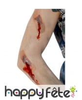 Tatouage blessures et pansements arrachés, image 2