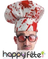 Toque de cuisinier tâchée de sang