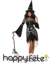 Tenue de sorcière noire et grise effet rapiécé