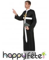 Tenue noire de prêtre imprimé croix blanche, image 1
