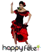 Tenue rouge et noire de danseuse de flamenco, image 1