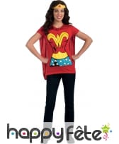 T-shirt de Wonder Woman avec cape