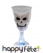 Verre en forme de crâne lumineux